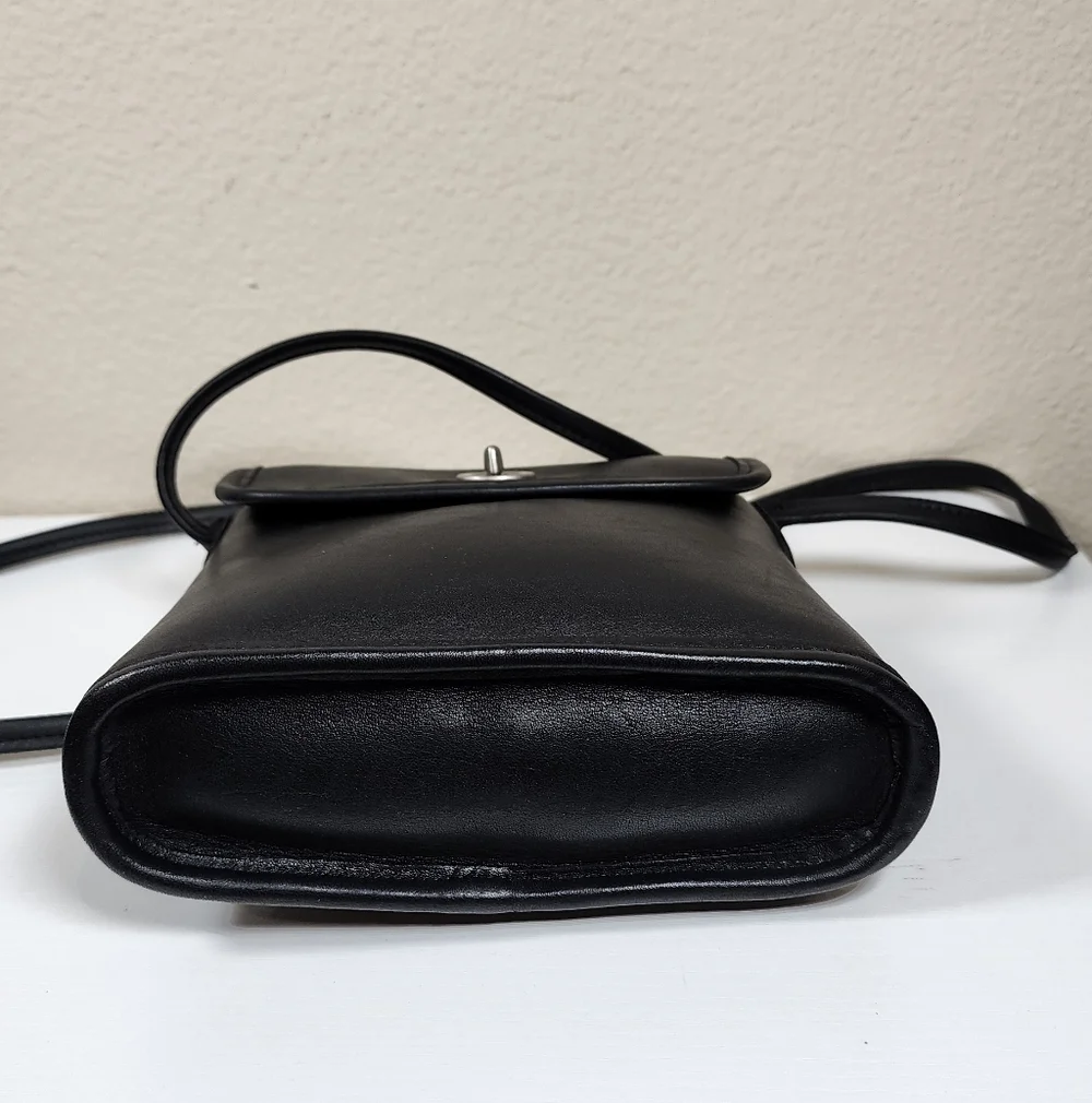Vintage Coach Tango Flap #9049 - Picture 12 of 15